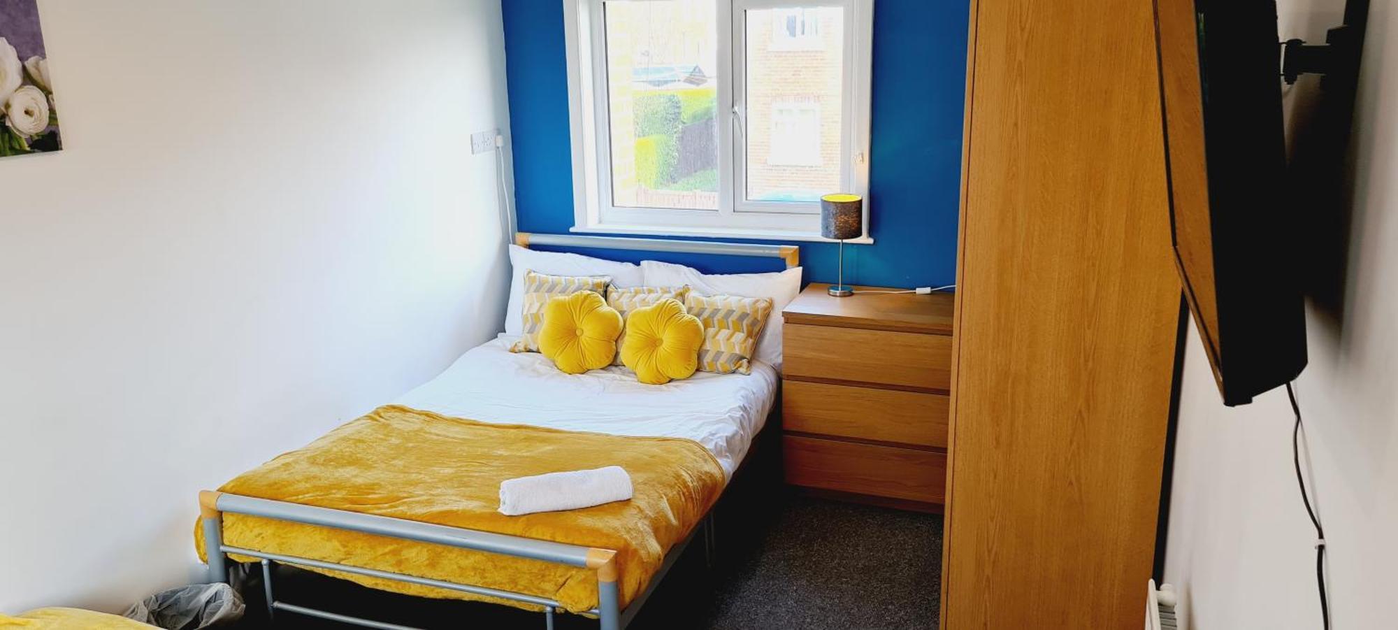 Browning House 3 Bedroom 6 Beds Long Or Short Stay ダービー エクステリア 写真