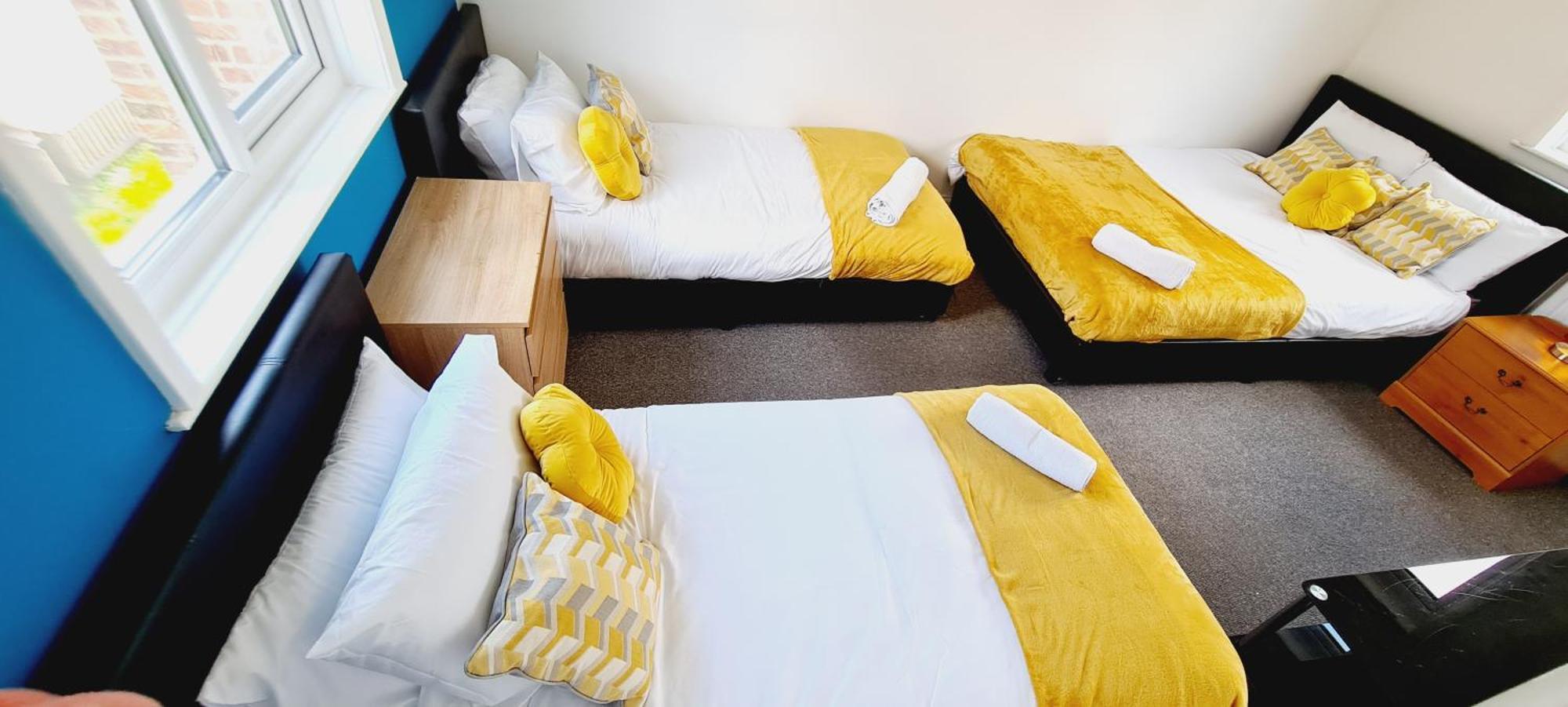 Browning House 3 Bedroom 6 Beds Long Or Short Stay ダービー エクステリア 写真